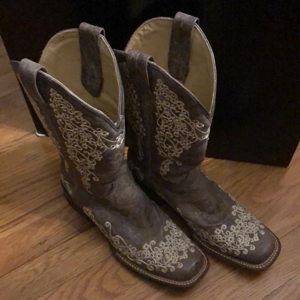 Corral Vintage Cowboy Boots